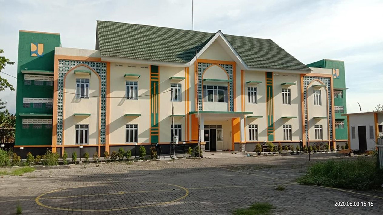 Pesantren Uluwiyah Benteng Aswaja Pesantren Uluwiyah Benteng Aswaja